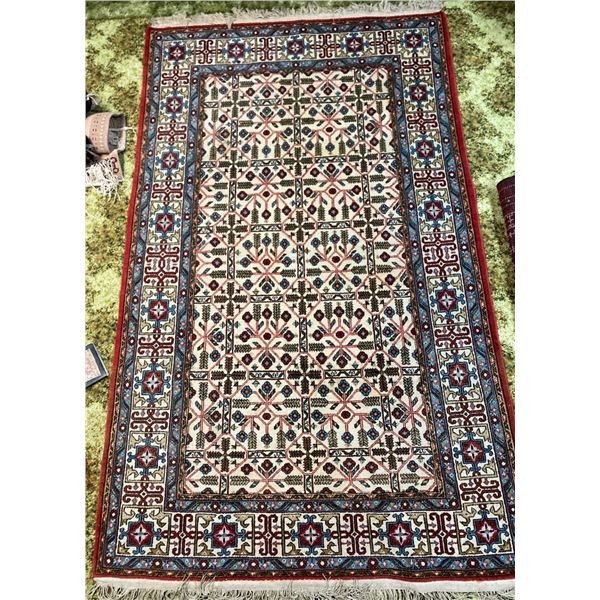 51x82 Persian Rug