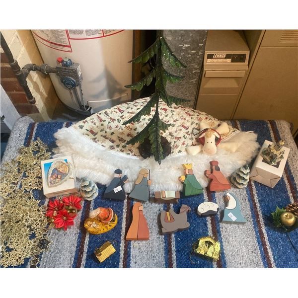 Holiday Decorative Collectables