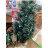 Image 4 : Mini Christmas Tree & Christmas Decorations