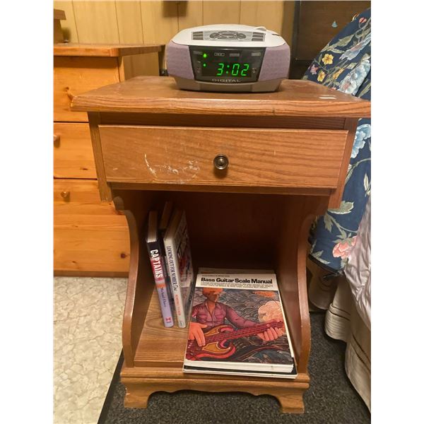 Bedside Wood Table w/ Nextech Digital Compact Disk Player  15x15x29