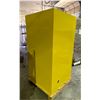Image 2 : JUSTRITE SURE-GRIP EX 60 GALLON FLAMMABLE LIQUID STORAGE CABINET