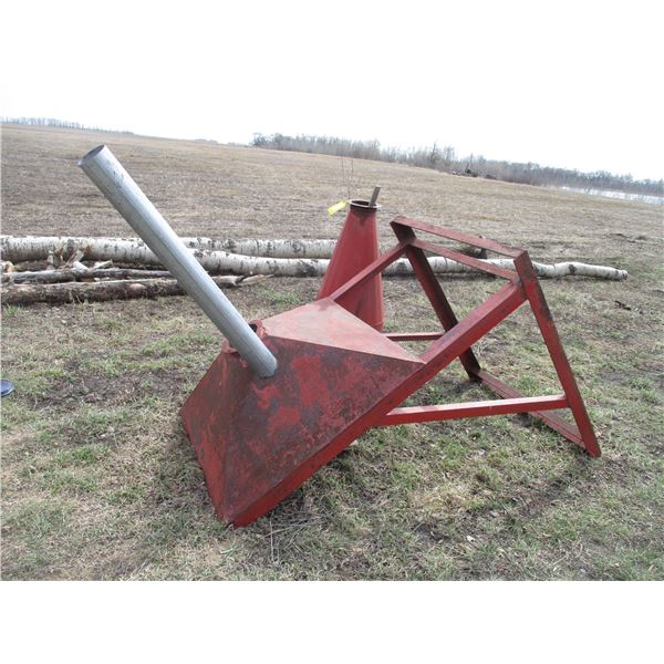 Metal Stand With Attachments