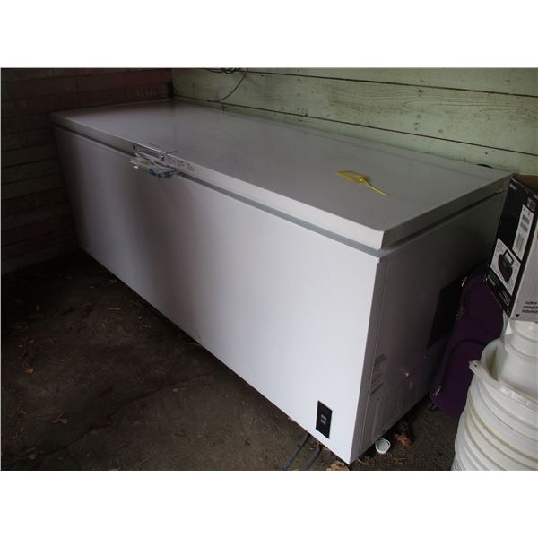 Frigidaire 7' Deep Freeze