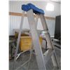 Image 2 : Stepladder - 6'