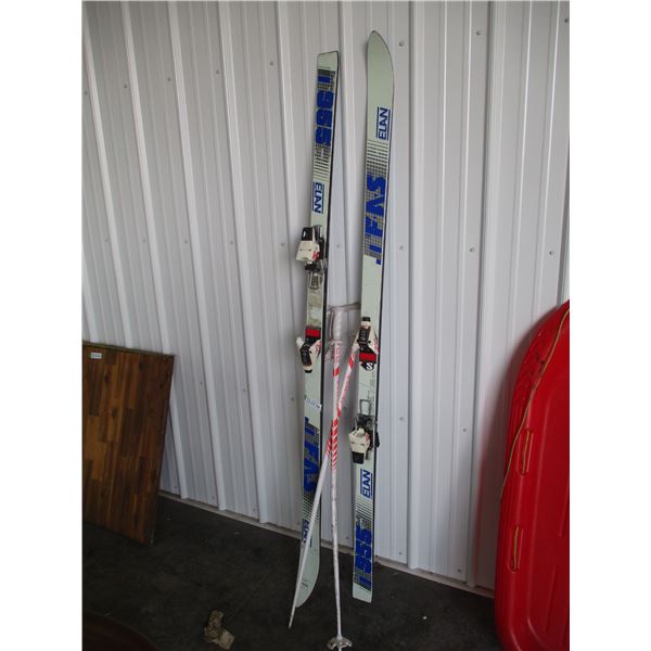 Downhill Skis With Poles