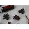 Image 2 : Dragon Head Rings - Plastic Car - Skeleton Parts w/2 Stands - Plastic Dinosaurs