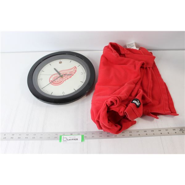 Detroit Red Wings Clock & Shirt