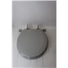 Image 2 : Large Tub With Rope Handles, Toilet Seat With Lid, Pak Tak, (4) Graduated Containers, Plastic Mini C