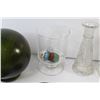 Image 8 : (3) Bud Vases - Acrylic Etched Cubes - Assorted Ornaments - Ceramic Shell Ashtray - Wooden Dish Set 
