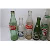 Image 2 : (9) Vintage Soda Bottles - Coca-Cola - Canada Dry - Manzana - 7up