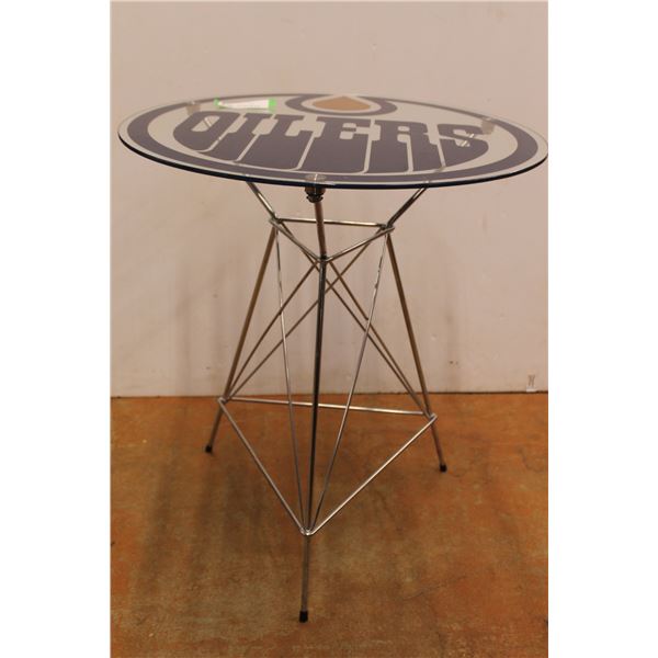 *Edmonton Oilers Table - 20" x 23"