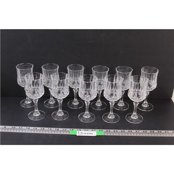 (12) Diamond Point Stemmed Crystal D'Arques Wine Glasses