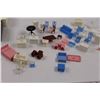 Image 5 : Plastic Doll Furniture