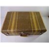 Image 2 : (1) Vintage Luggage-no key
