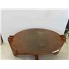 Image 2 : Coffee Table/Stand 15'' x 30'' x 18''