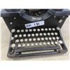 Image 2 : Vintage Royal Manual Typewriter