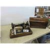 Image 1 : Singer Portable Electric Sewing Machine
