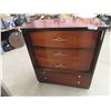 Image 1 : 4 Drawer Dresser 43'' x 38'' x 19'' 