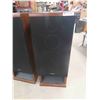 Image 2 : Technics 200 Watt 3 Way Set of Speakers 39'' x 16'' x 10'' 