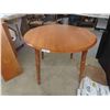 Image 2 : Maple Table 30'' Tall x 42'' Across & (2) 12'' Leaves 