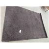 Image 1 : 2 Area Rugs 84'' x 64'' & 32'' x 47'' 