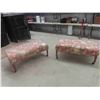 Image 1 : 2 Matching Chase Benches 21'' x 45'' x 22''