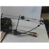 Image 2 : McPhersons Compound Bow with Arrows and Soft Case 