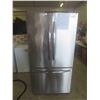 Image 1 : Frigidaire Stainless Side by Side Fridge 70'' x 33'' x 36'' 