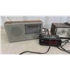 Image 8 : New Old Stock 4 Mini Boom Boxes, 3 Clock Radios , Desk Lamp