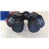 Image 2 : 2 Pairs of Binoculars 