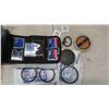 Image 12 : Vintage Cameras with Cases, Lens, Caps, Flashes and More : Flexaret,