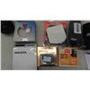 Image 8 : Vintage Cameras with Cases, Lens, Caps, Flashes and More : Flexaret,