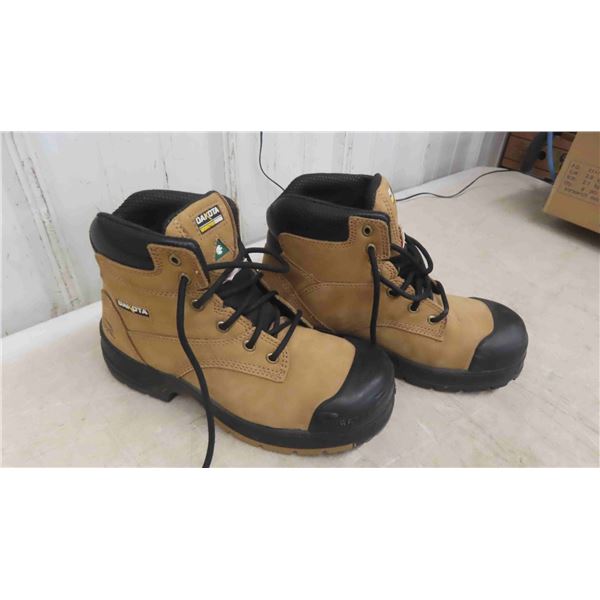 Dakota Steel Toed Boots Size 9 Worn Once