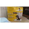 Image 8 : Dog Supplies: 2 Beds , Collar , Harness , Leash , 6 Stainless Bowls , 2 Small