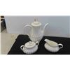 Image 2 : 5 Pieces Royal Doultan Adrien Pattern : Cream , Sugar , Teapot , Royal Doultan