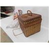 Image 4 : Wicker Picnic Baskets, Shower Curtain, Bamboo Food Bag Storage