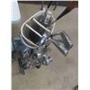 Image 3 : 18 Golf Clubs , 2 Bags, Cart