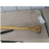 Image 2 : 2 Fishing Rods with Hard Case , Paddle 