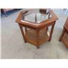 Image 8 : 3 Piece Coffee Table Set: Coffee Table 14 1/2'' x 38'' Across , End Table