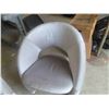 Image 3 : 2 Living Room Upholstered Funky Chairs 