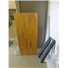 Image 1 : Table 32'' Tall x 54'' x 24'' 