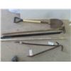 Image 1 : Spade, Hoe, 2 Wrecking Bars, 3 Handles