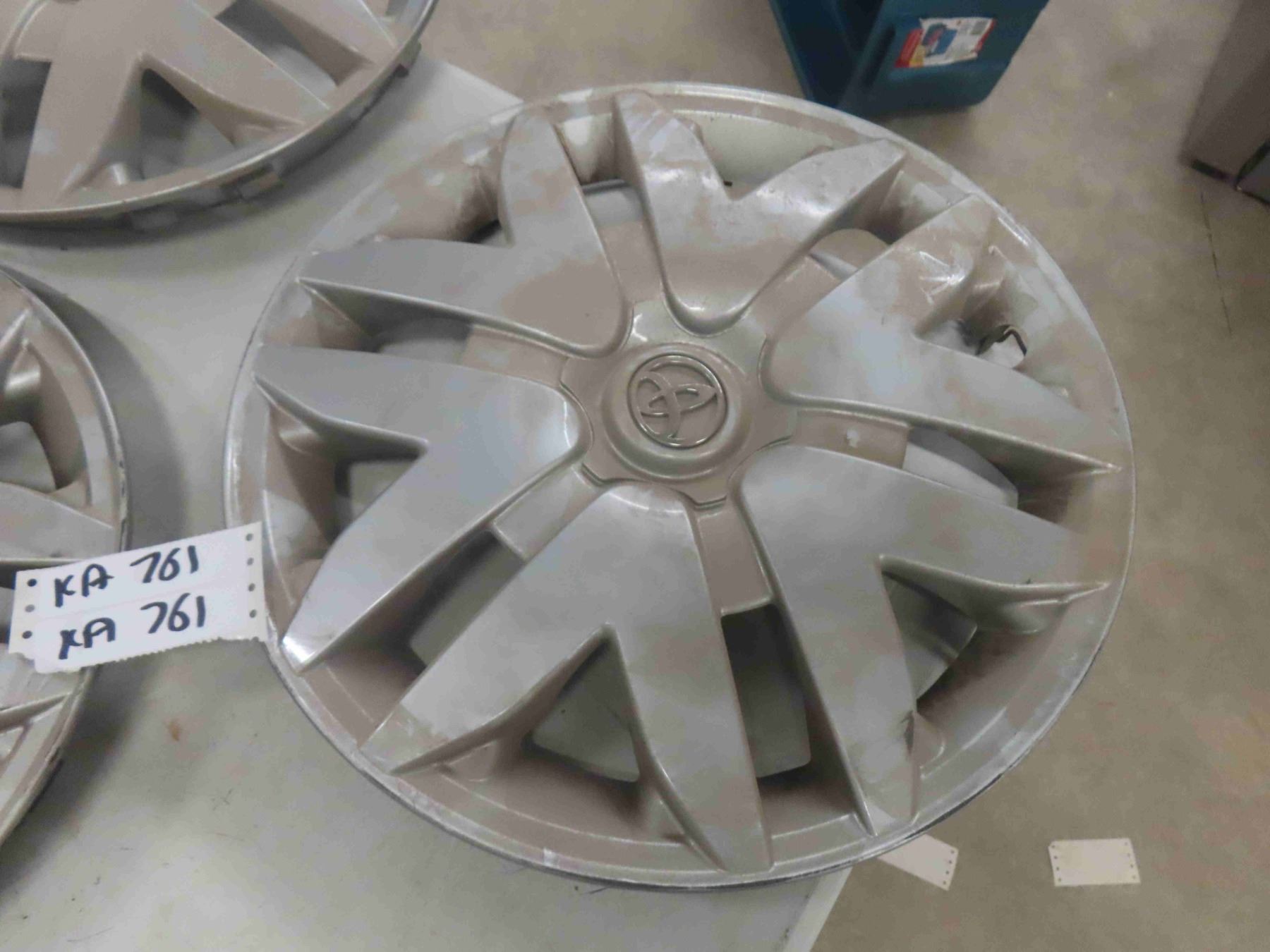 4pc Set Toyota Corolla 15 Wheel Hubcaps for Sale in Miami, FL 4pc Set Toyota Corolla 15 Wheel Hubcaps for Sale in Miami, FL