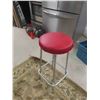 Image 4 : Area Rug 66'' x 48'' , Parts Stool