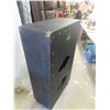 Image 8 : Vintage Garnet Model L260D 260W Amp 51'' x 29'' x 14'' with 