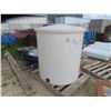Image 1 : Poly Tank with Lid 48'' x 48''