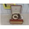 Image 1 : Victrola Portable Record Player 