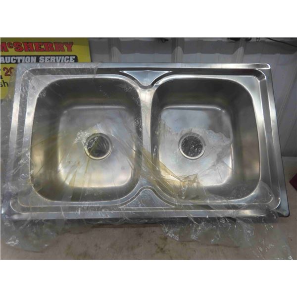 New Old Stock Zoho Stainless Steel Double Sink 33 1/2'' x 19 3/4'' x 7'' 