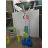Image 3 : Little Tikes Fun Zone, Push and Ride Racer, 3 Kids TV Trays, Plus