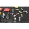 Image 4 : Mini Vintage Metal Toys : Soldiers, People, Plus